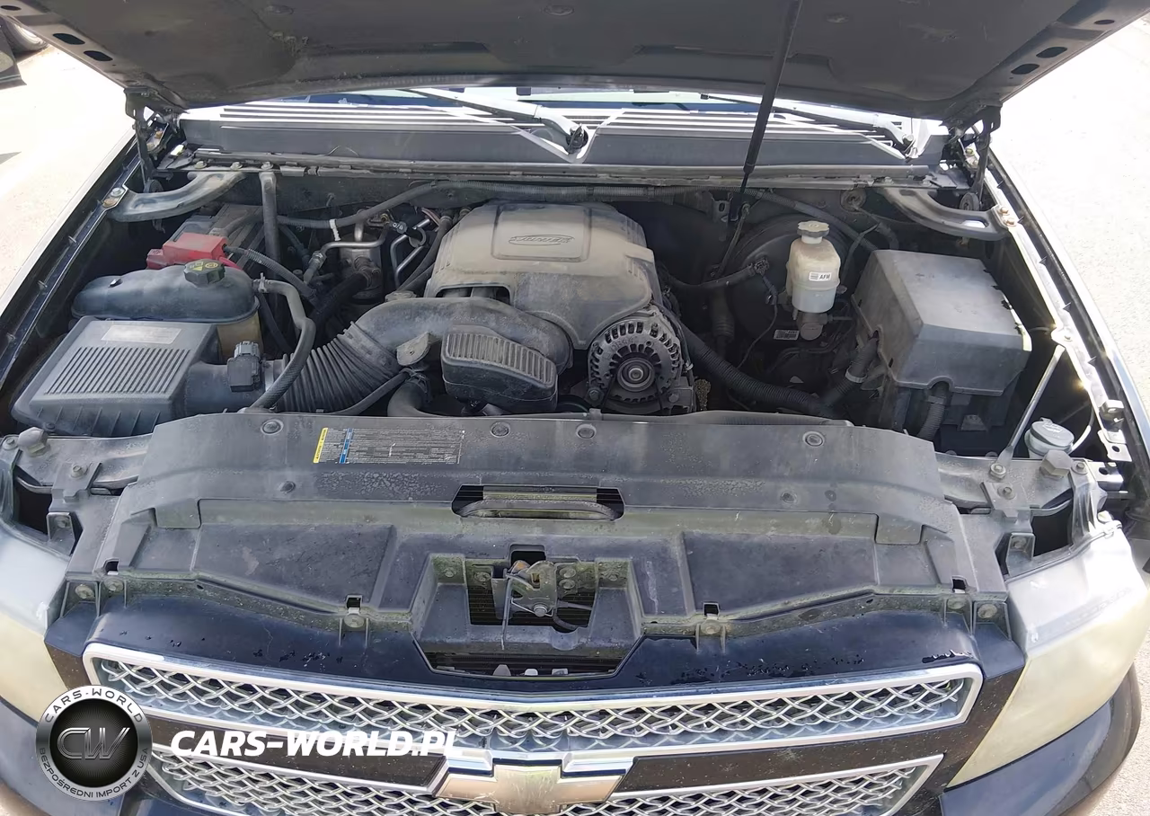 2011 Chevrolet Tahoe Ls VIN:1GNSCAE09BR101963 - 10