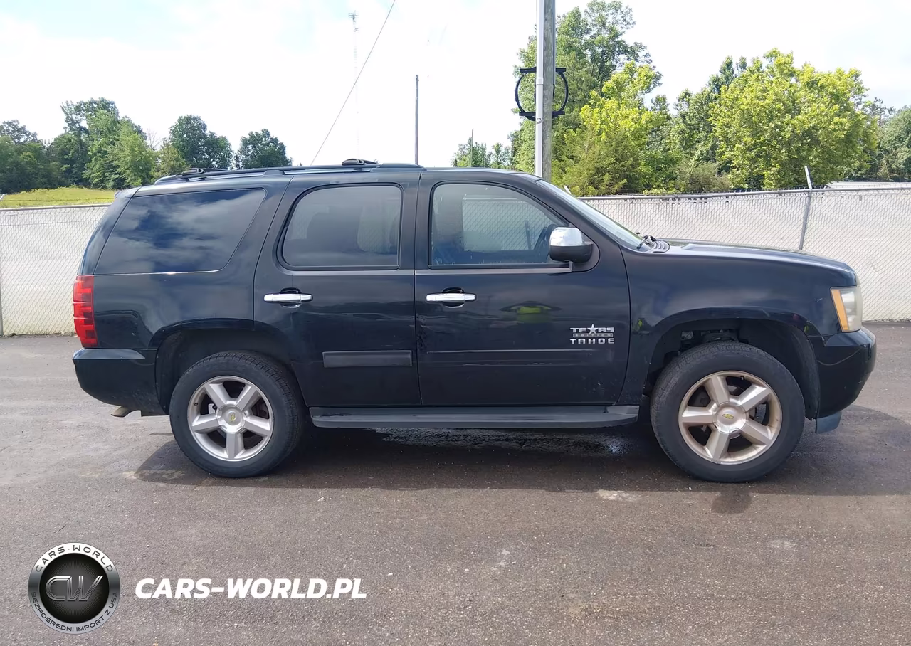 2011 Chevrolet Tahoe Ls VIN:1GNSCAE09BR101963 - 14