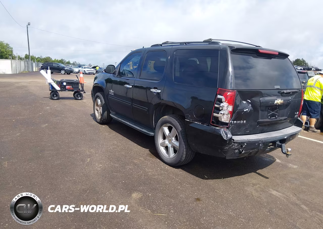 2011 Chevrolet Tahoe Ls VIN:1GNSCAE09BR101963 - 3