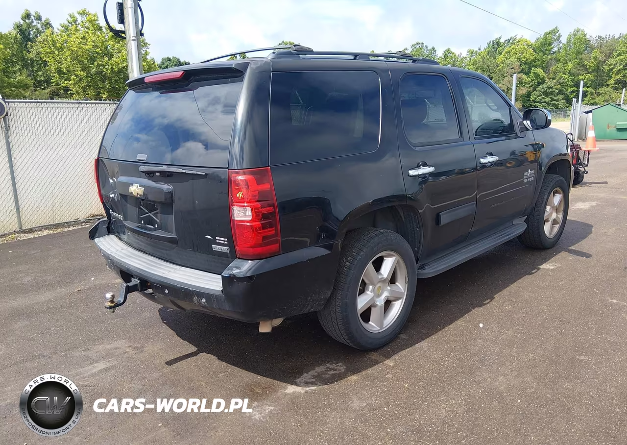 2011 Chevrolet Tahoe Ls VIN:1GNSCAE09BR101963 - 4