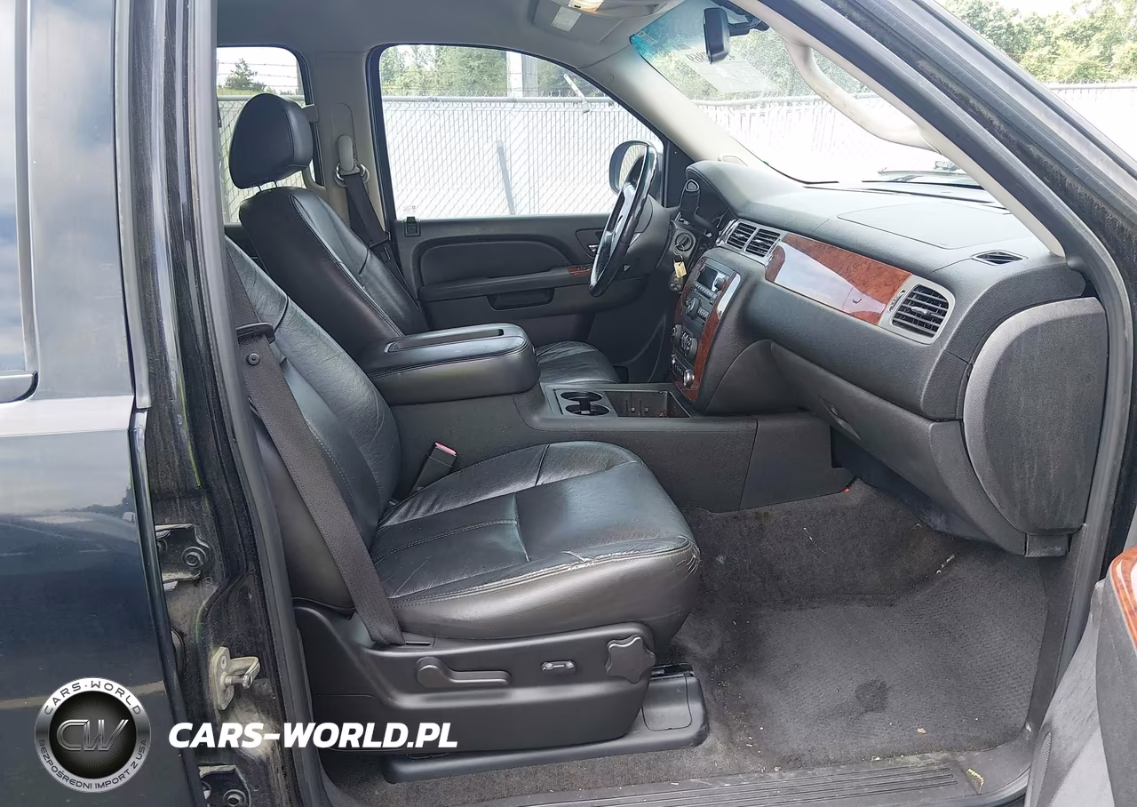 2011 Chevrolet Tahoe Ls VIN:1GNSCAE09BR101963 - 5
