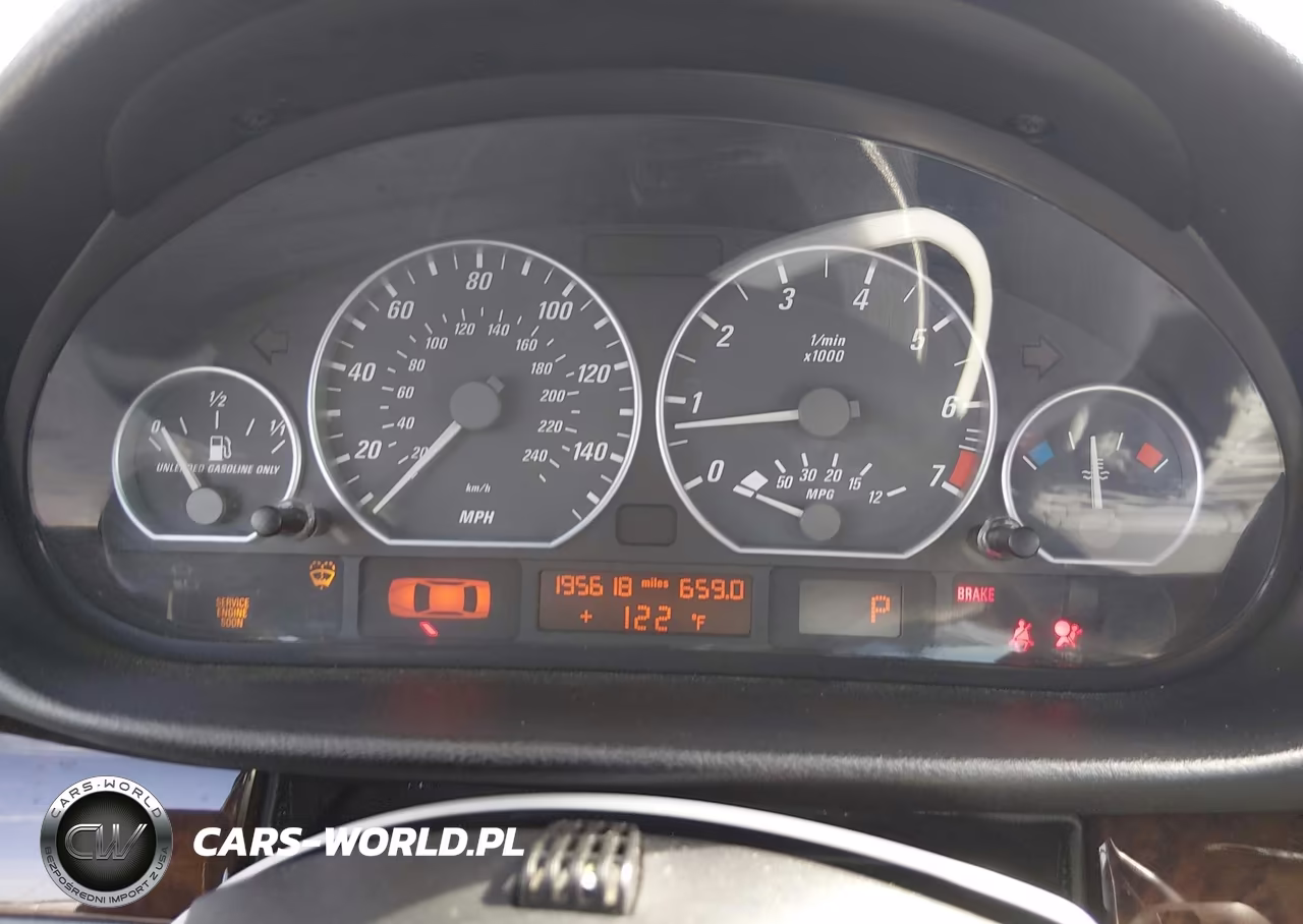 2004 BMW 330Ci VIN:WBABW53484PL47752 - 7