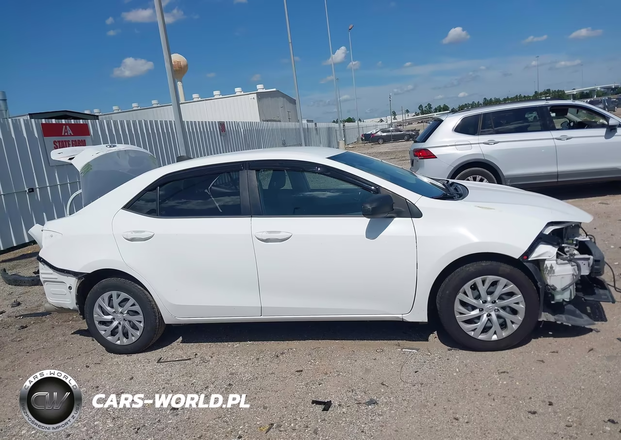 2019 Toyota Corolla Le VIN:5YFBURHE6KP912805 - 14