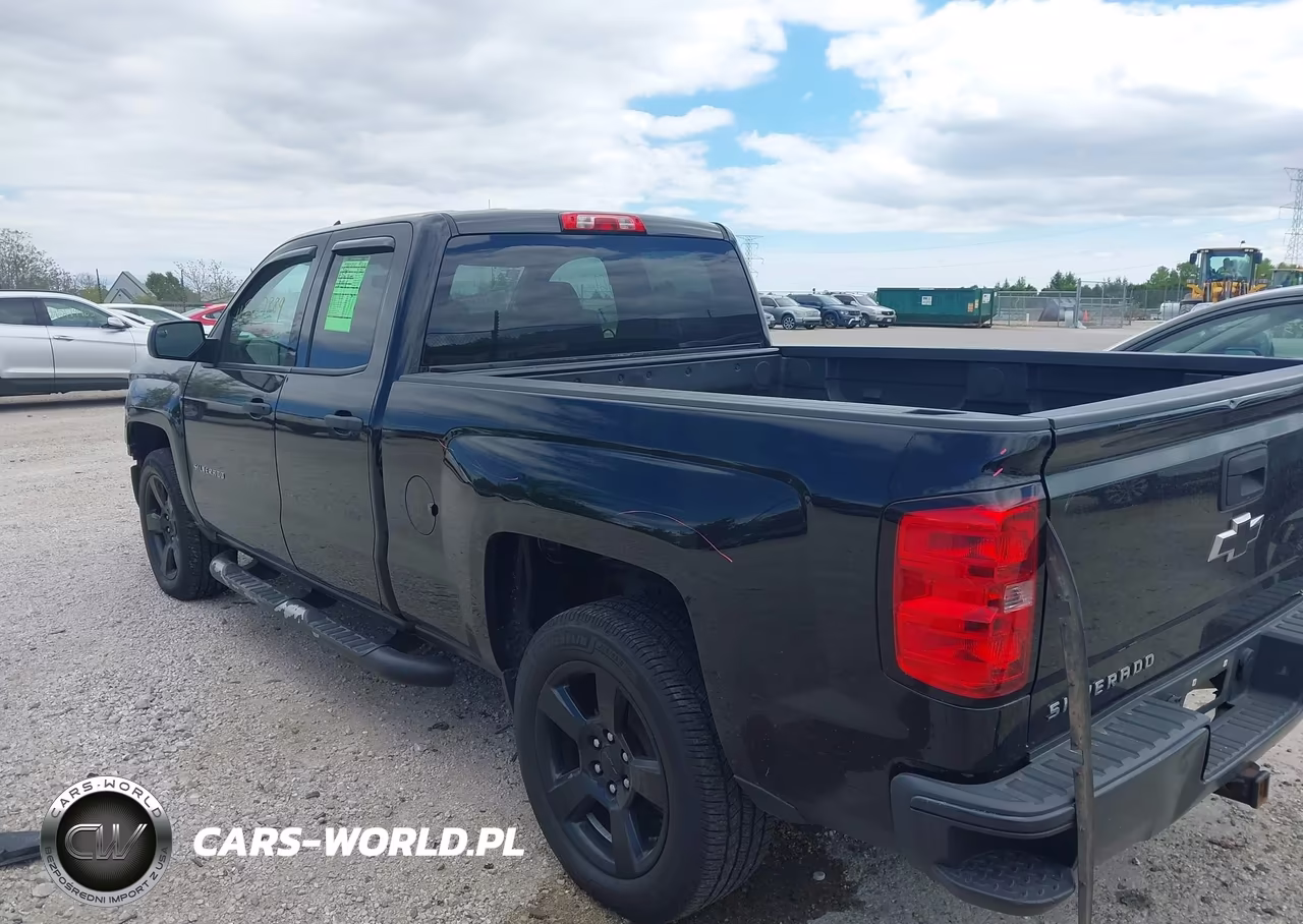2015 Chevrolet Silverado 1500 Wt VIN:1GCRCPEH7FZ322418 - 3