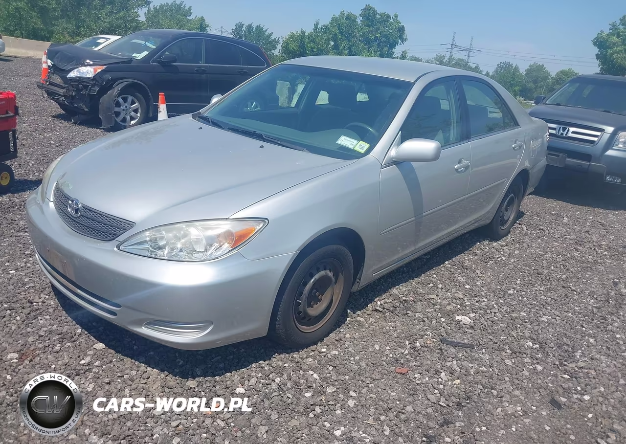 2002 Toyota Camry Le VIN:4T1BE32K92U021656 - 2