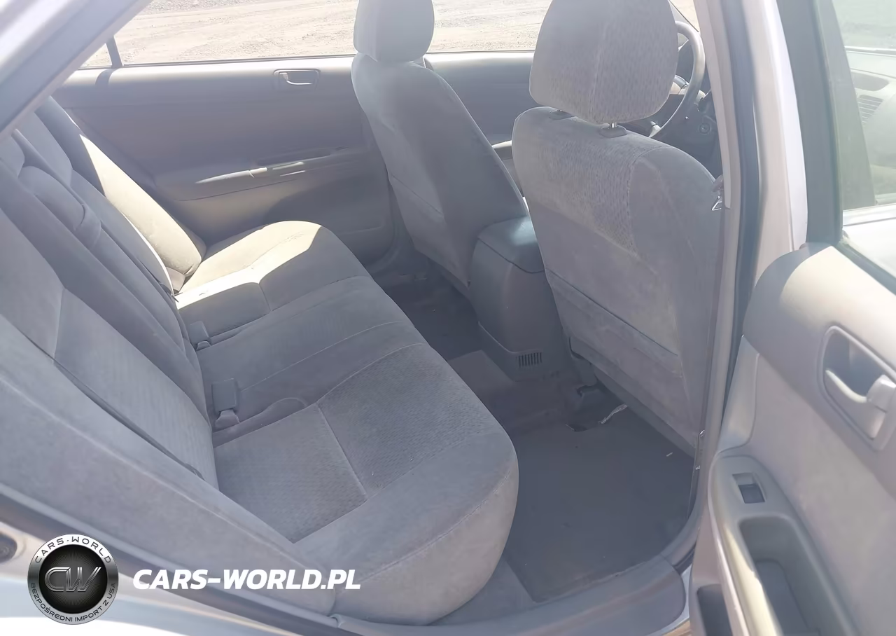 2002 Toyota Camry Le VIN:4T1BE32K92U021656 - 8