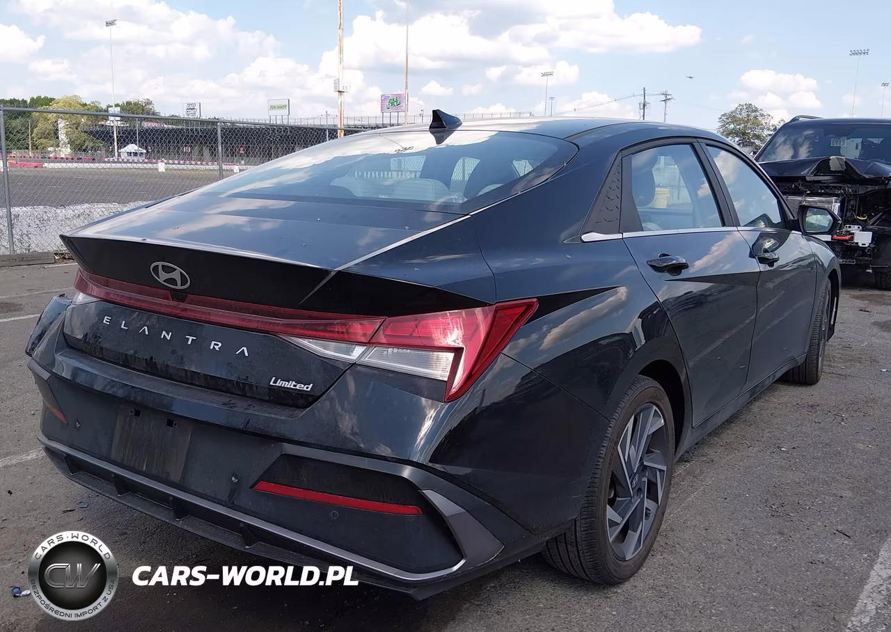 2024 Hyundai Elantra Limited VIN:KMHLP4DG5RU776861 - 4