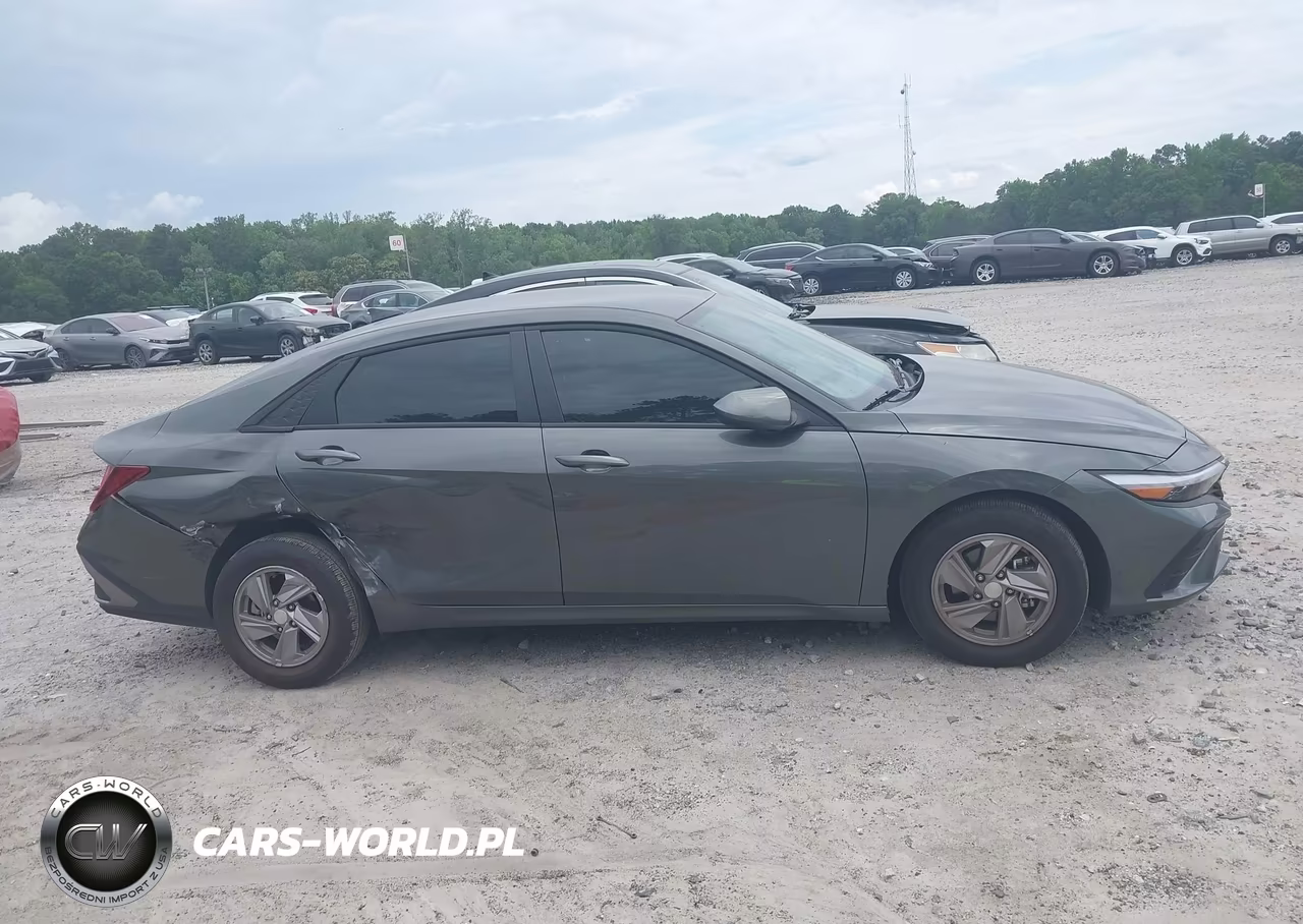 2025 Hyundai Elantra Se VIN:KMHLL4DG0SU910225 - 13