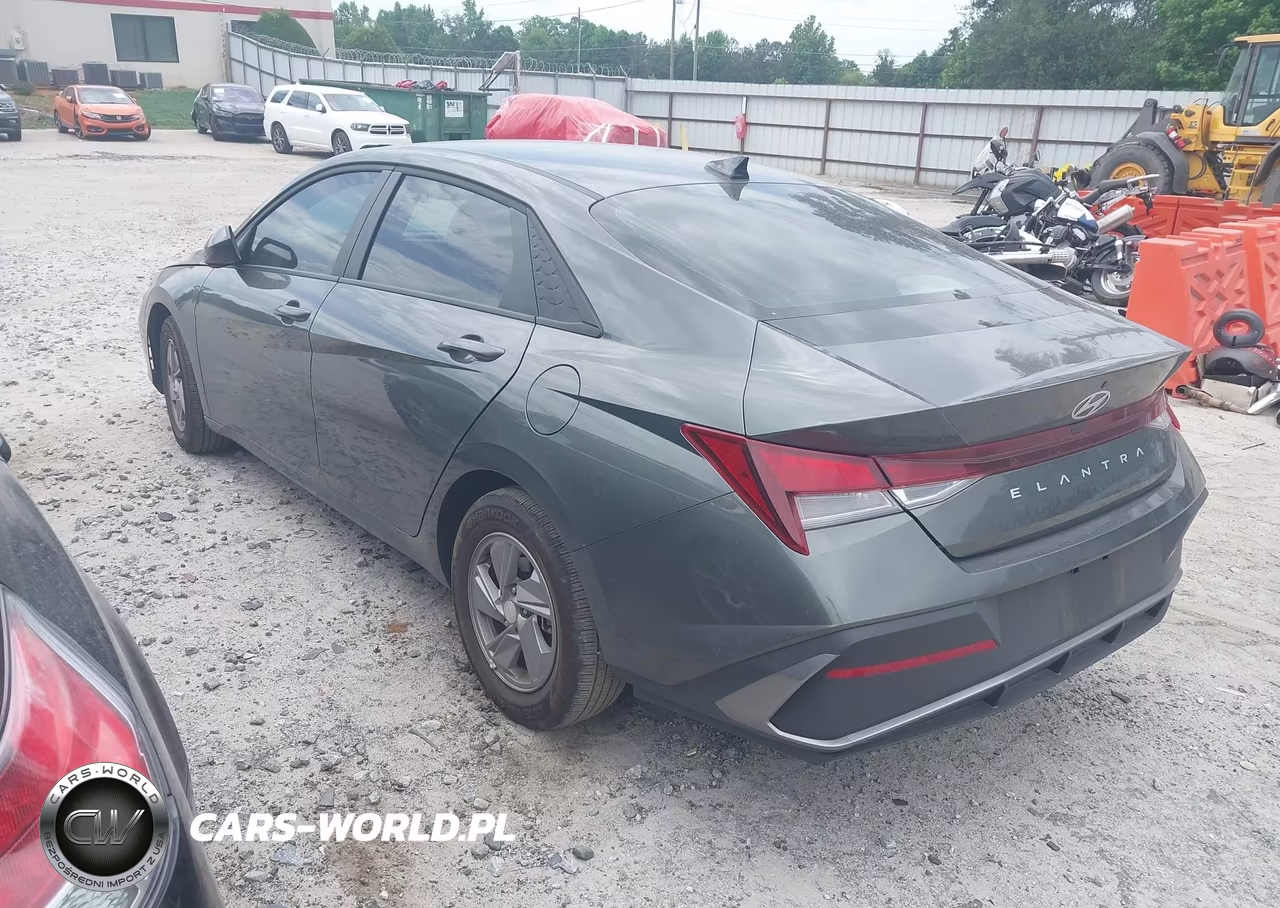 2025 Hyundai Elantra Se VIN:KMHLL4DG0SU910225 - 3