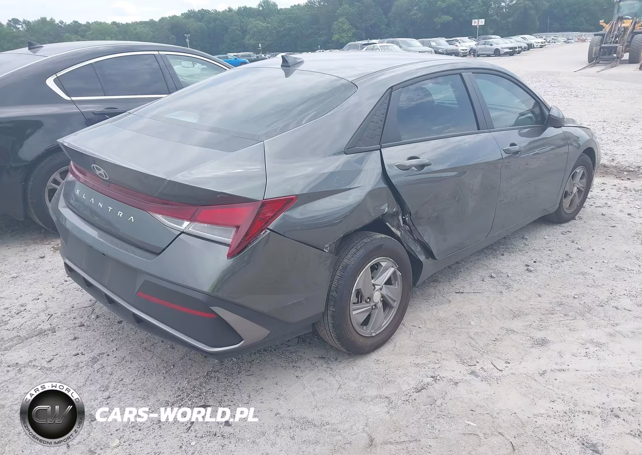 2025 Hyundai Elantra Se VIN:KMHLL4DG0SU910225 - 4