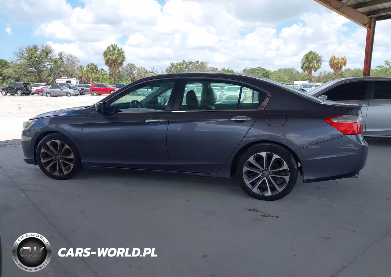 2015 Honda Accord Sport VIN:1HGCR2F54FA107770 - 14