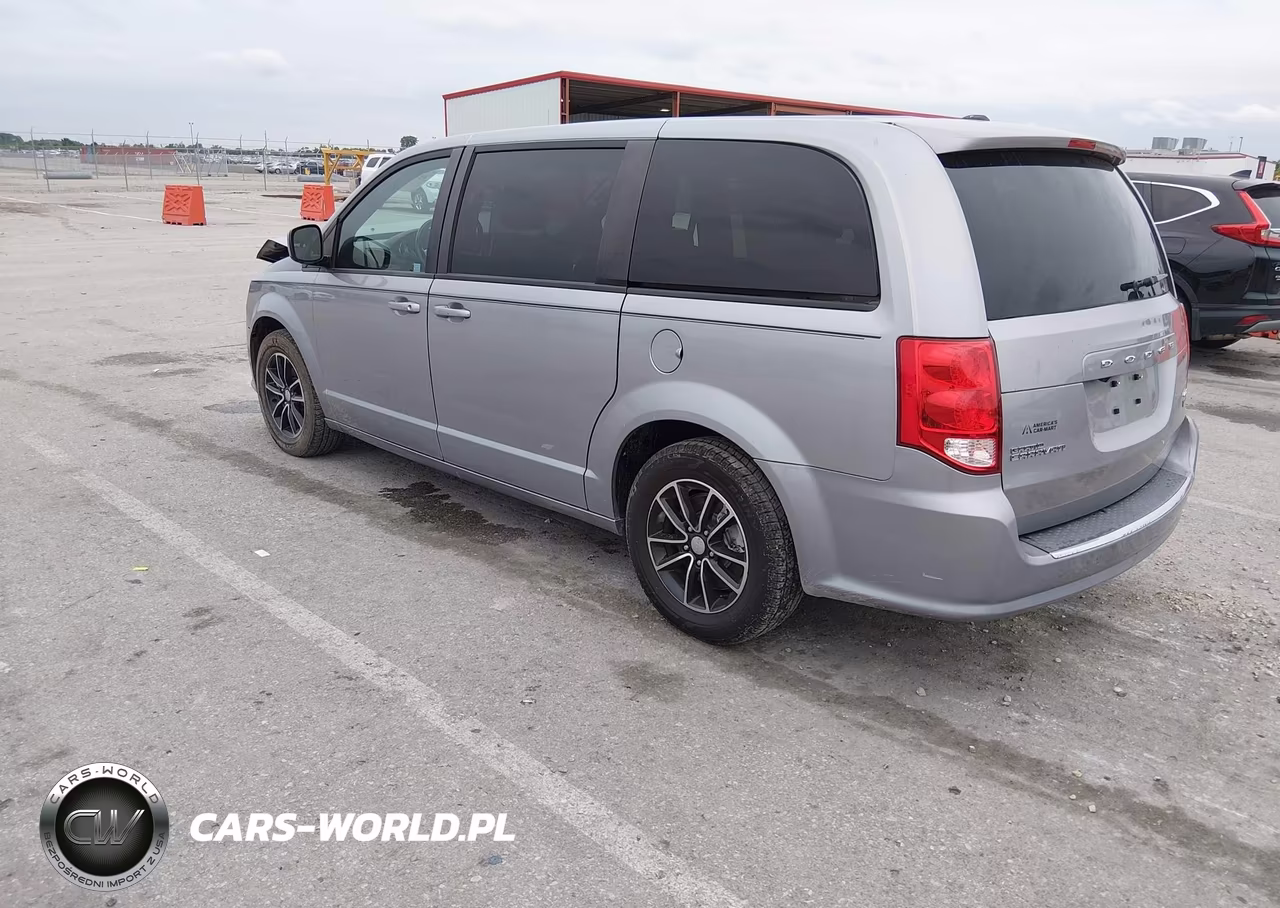2019 Dodge Grand Caravan Gt VIN:2C4RDGEG2KR534457 - 3
