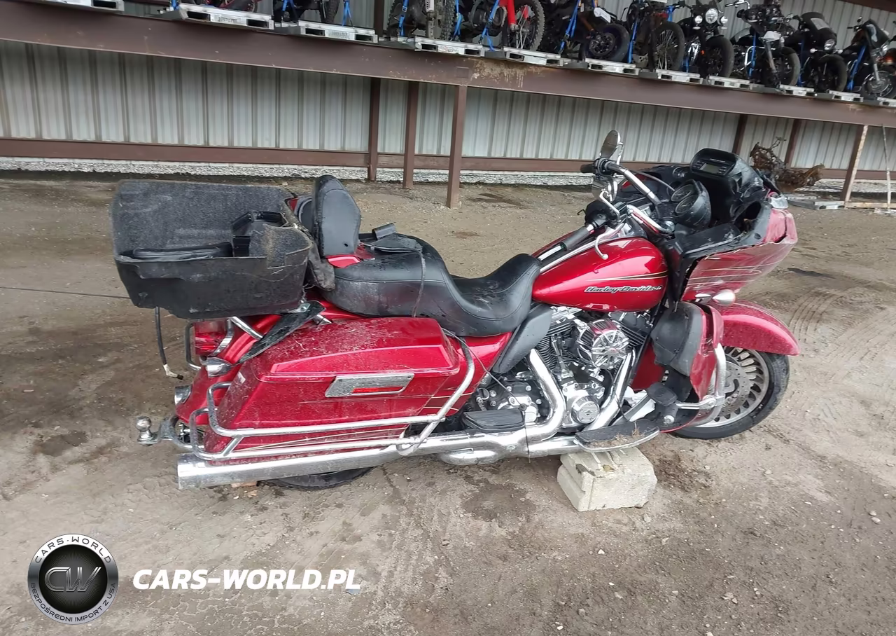2013 Harley-Davidson Fltru Road Glide Ultra VIN:1HD1KGM18DB680782 - 13