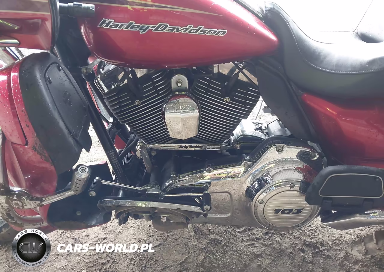2013 Harley-Davidson Fltru Road Glide Ultra VIN:1HD1KGM18DB680782 - 9