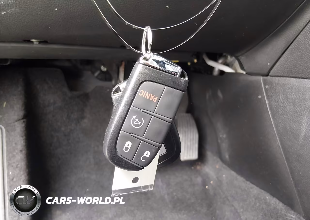 2023 Jeep Compass Limited 4X4 VIN:3C4NJDCN0PT555044 - 11