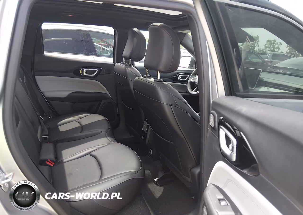 2023 Jeep Compass Limited 4X4 VIN:3C4NJDCN0PT555044 - 8