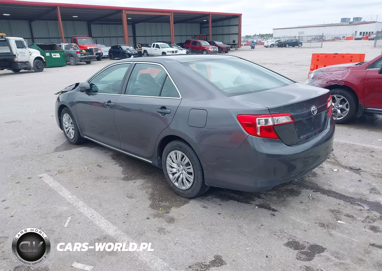 2014 Toyota Camry Le VIN:4T1BF1FK2EU468393 - 3