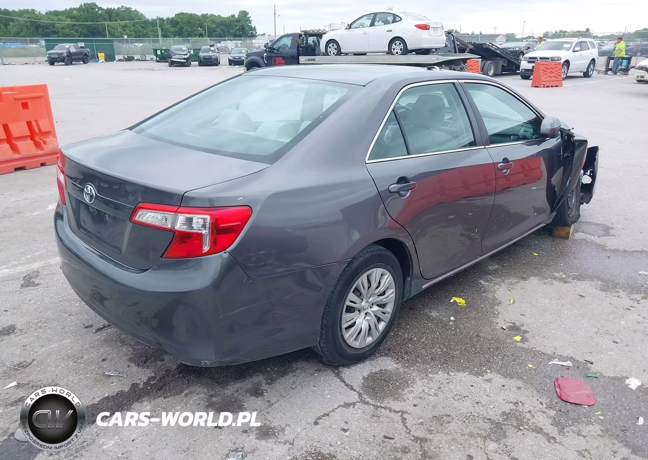 2014 Toyota Camry Le VIN:4T1BF1FK2EU468393 - 4