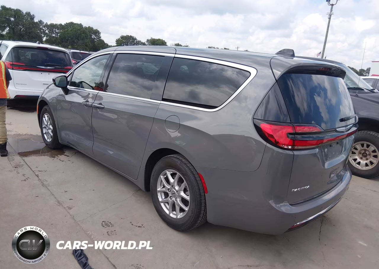 2025 Chrysler Pacifica Select VIN:2C4RC1BGXSR554718 - 3