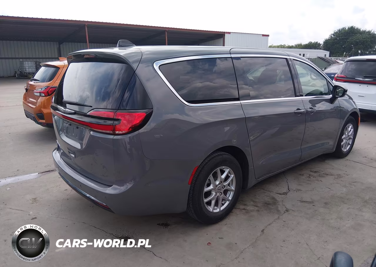 2025 Chrysler Pacifica Select VIN:2C4RC1BGXSR554718 - 4