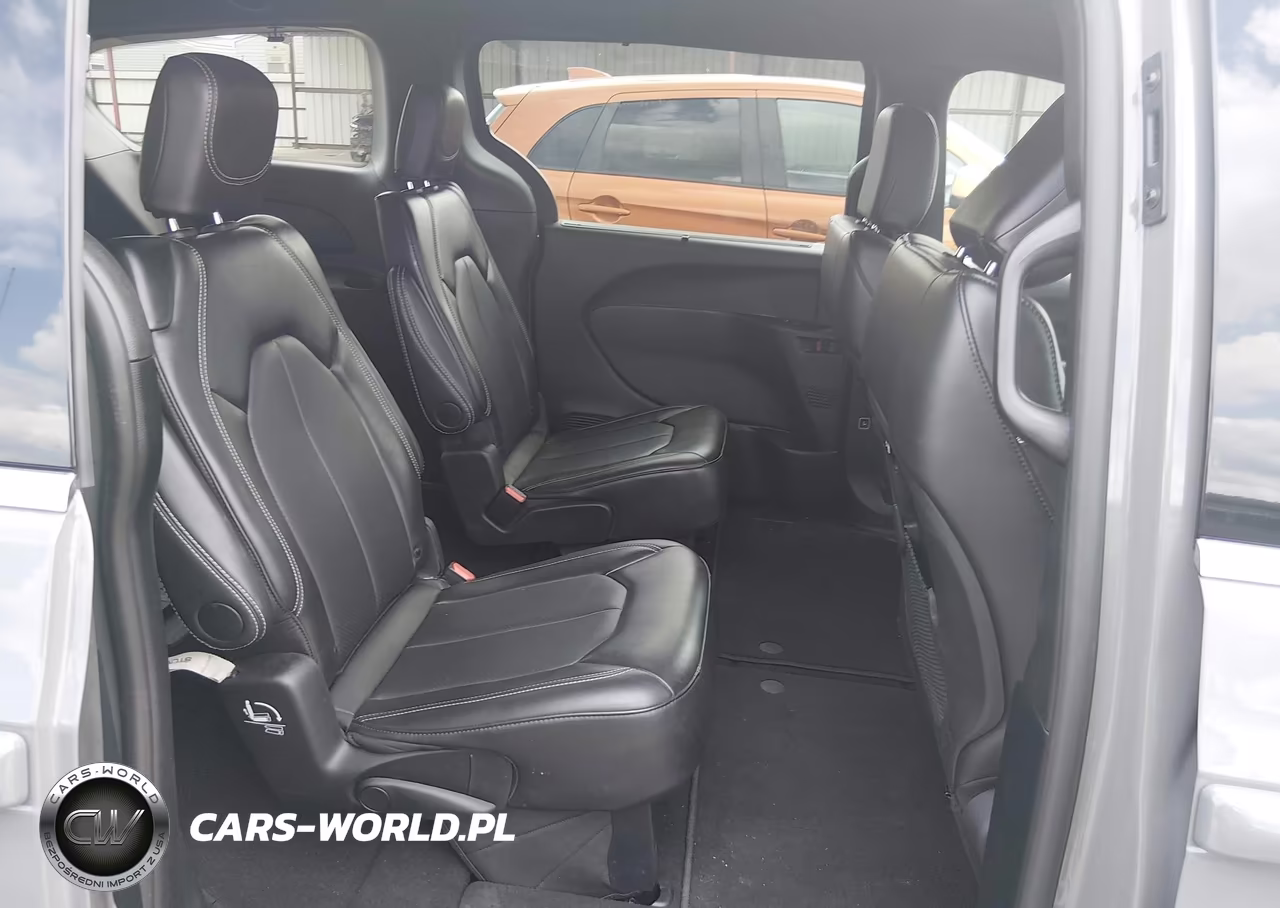 2025 Chrysler Pacifica Select VIN:2C4RC1BGXSR554718 - 8