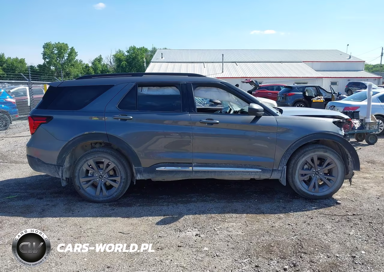 2025 Ford Explorer Active VIN:1FMUK8DH2SGA32819 - 13