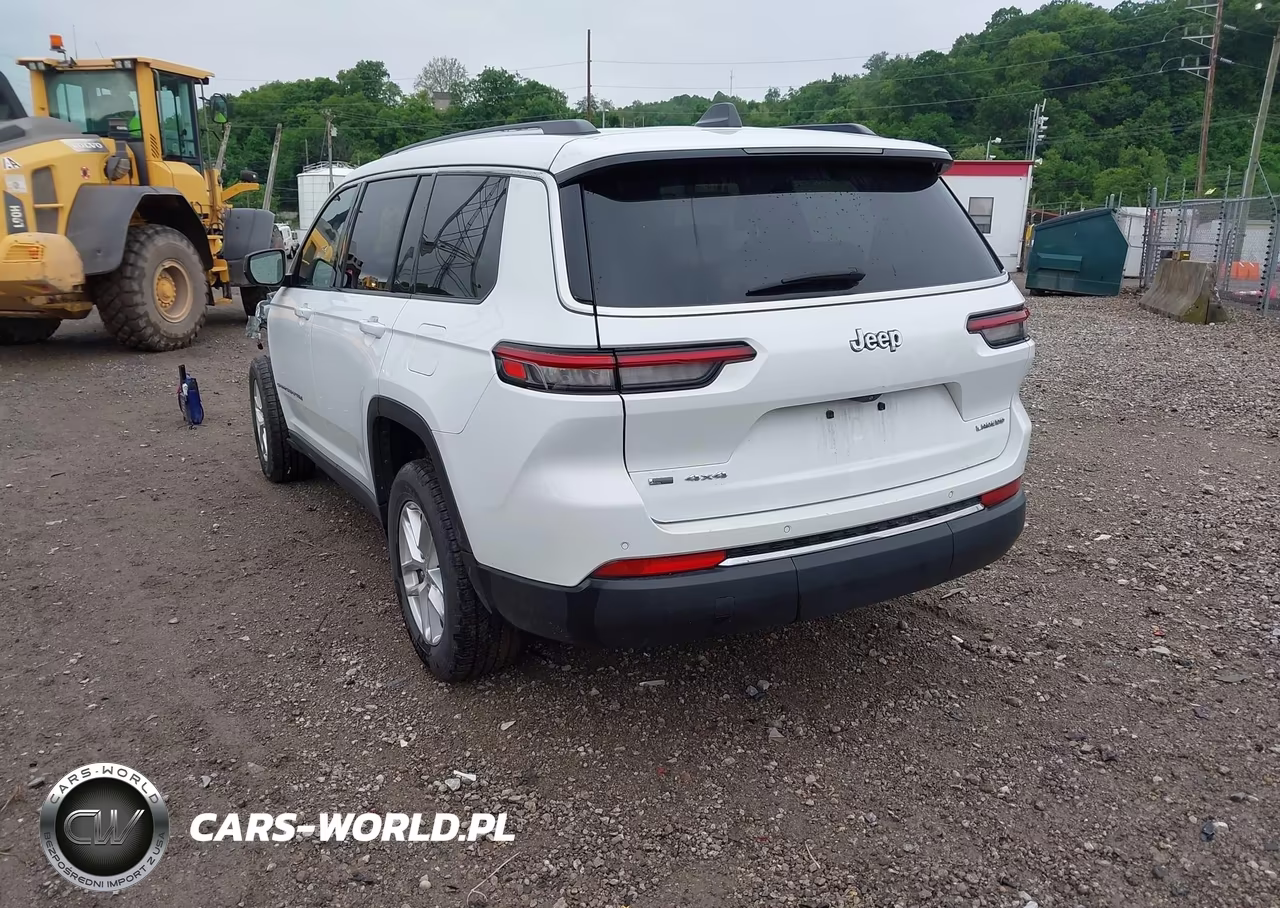 2022 Jeep Grand Cherokee L Laredo 4X4 VIN:1C4RJKAG5N8550492 - 3