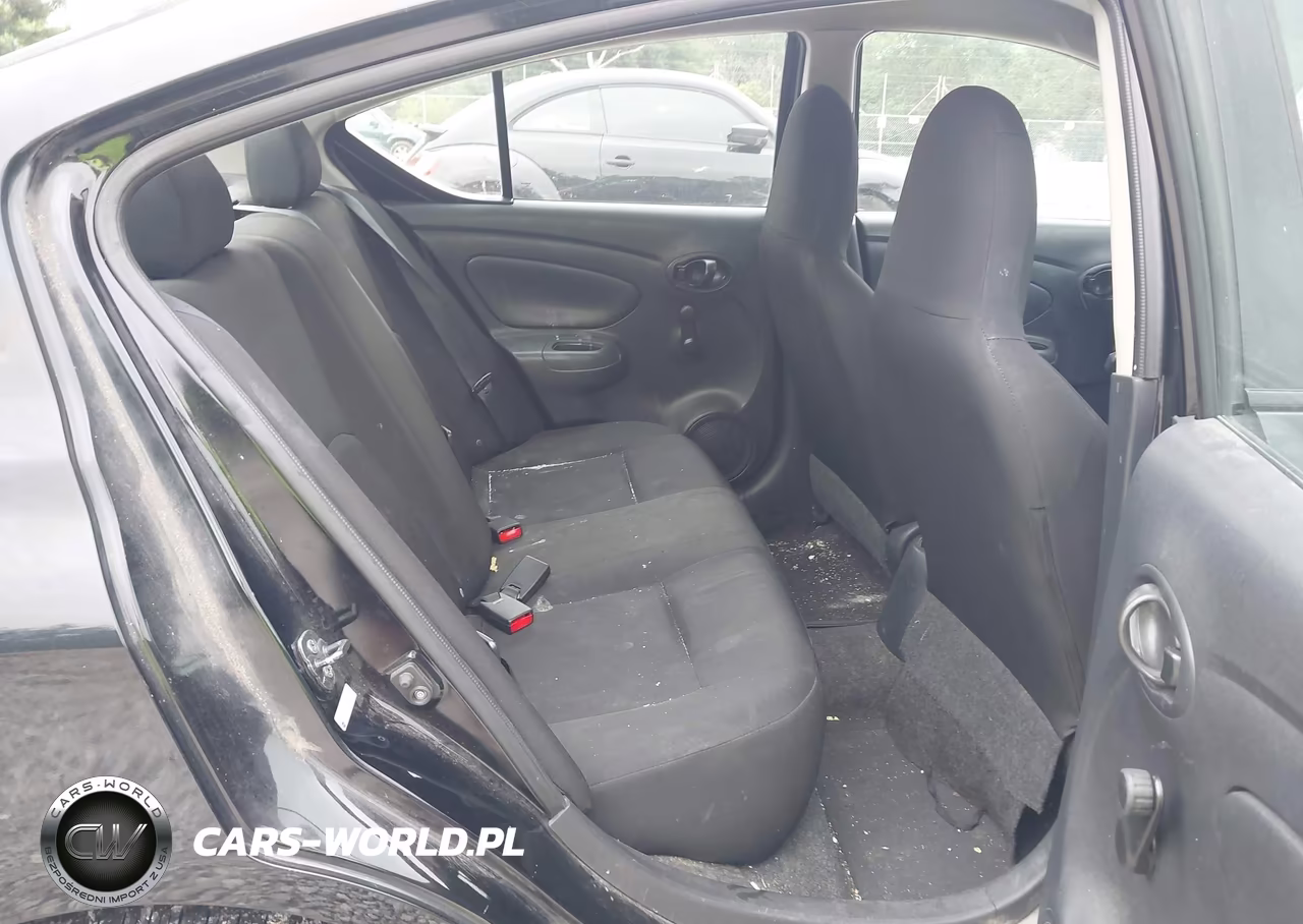 2015 Nissan Versa 1.6 S VIN:3N1CN7AP8FL951144 - 8