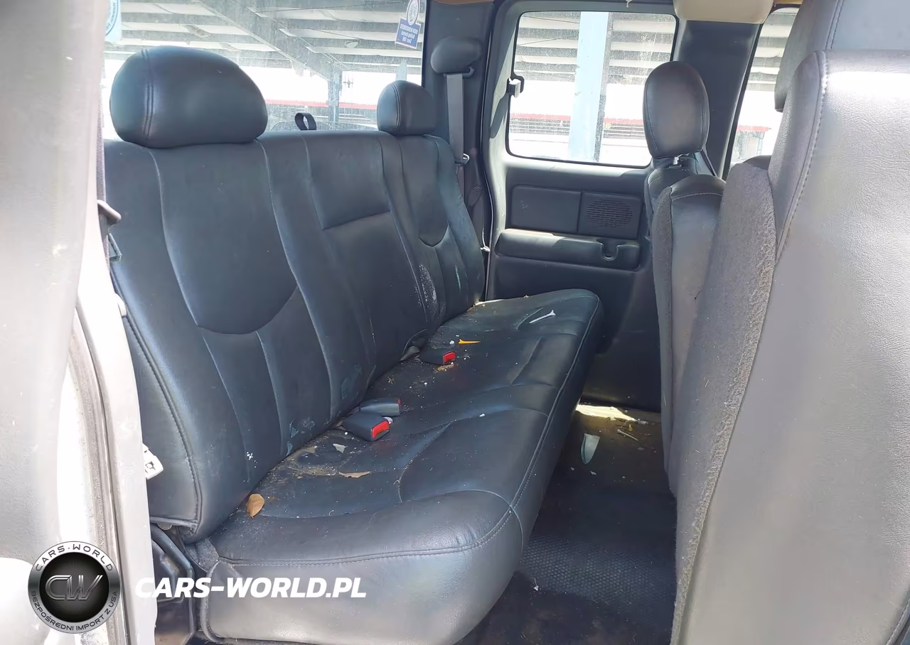 2003 Chevrolet Silverado 2500Hd VIN:1GCHC29UX3E123047 - 8