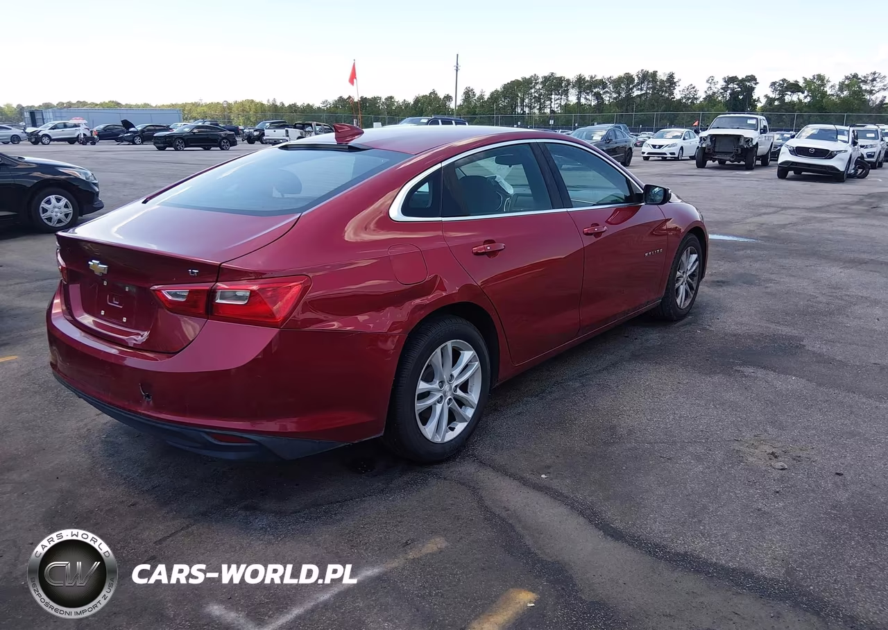 2018 Chevrolet Malibu Lt VIN:1G1ZD5ST8JF245961 - 4