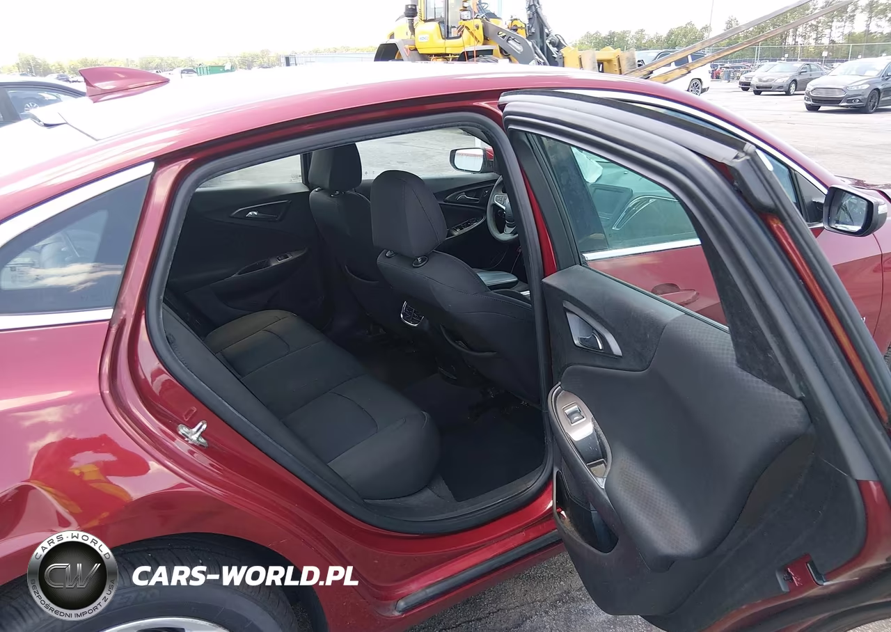 2018 Chevrolet Malibu Lt VIN:1G1ZD5ST8JF245961 - 8