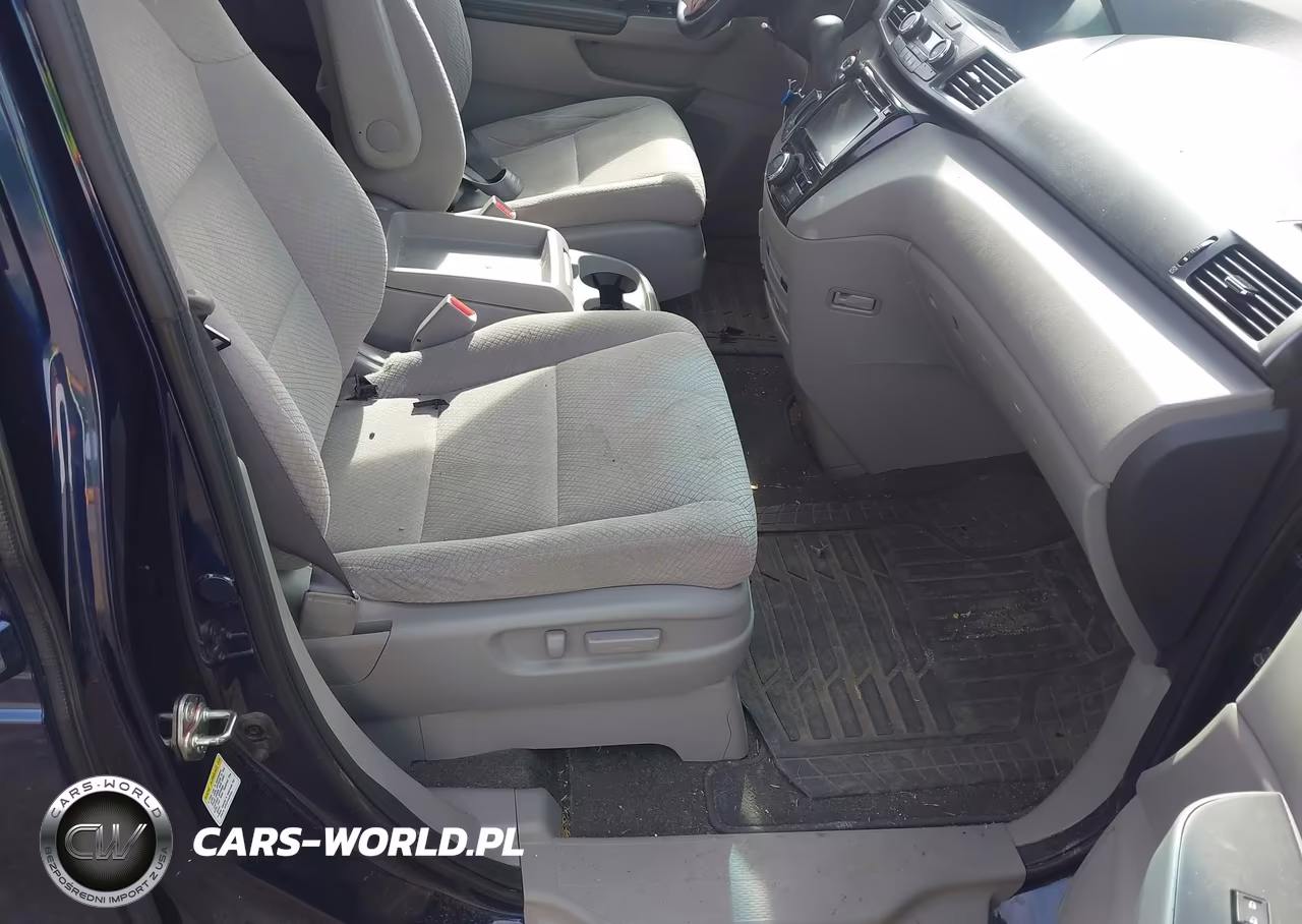 2017 Honda Odyssey Se VIN:5FNRL5H32HB025375 - 5