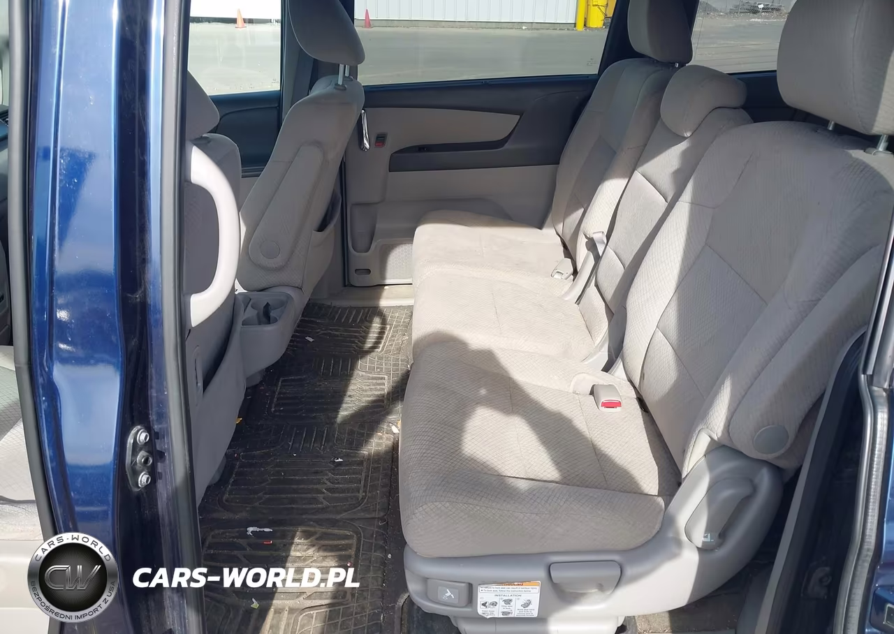 2017 Honda Odyssey Se VIN:5FNRL5H32HB025375 - 8