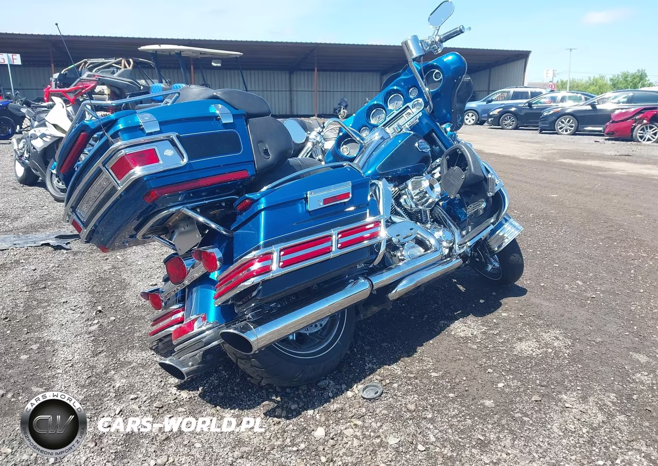 2012 Harley-Davidson Flhtcu Ultra Classic Electra Gld VIN:1HD1FCM17CB679005 - 4