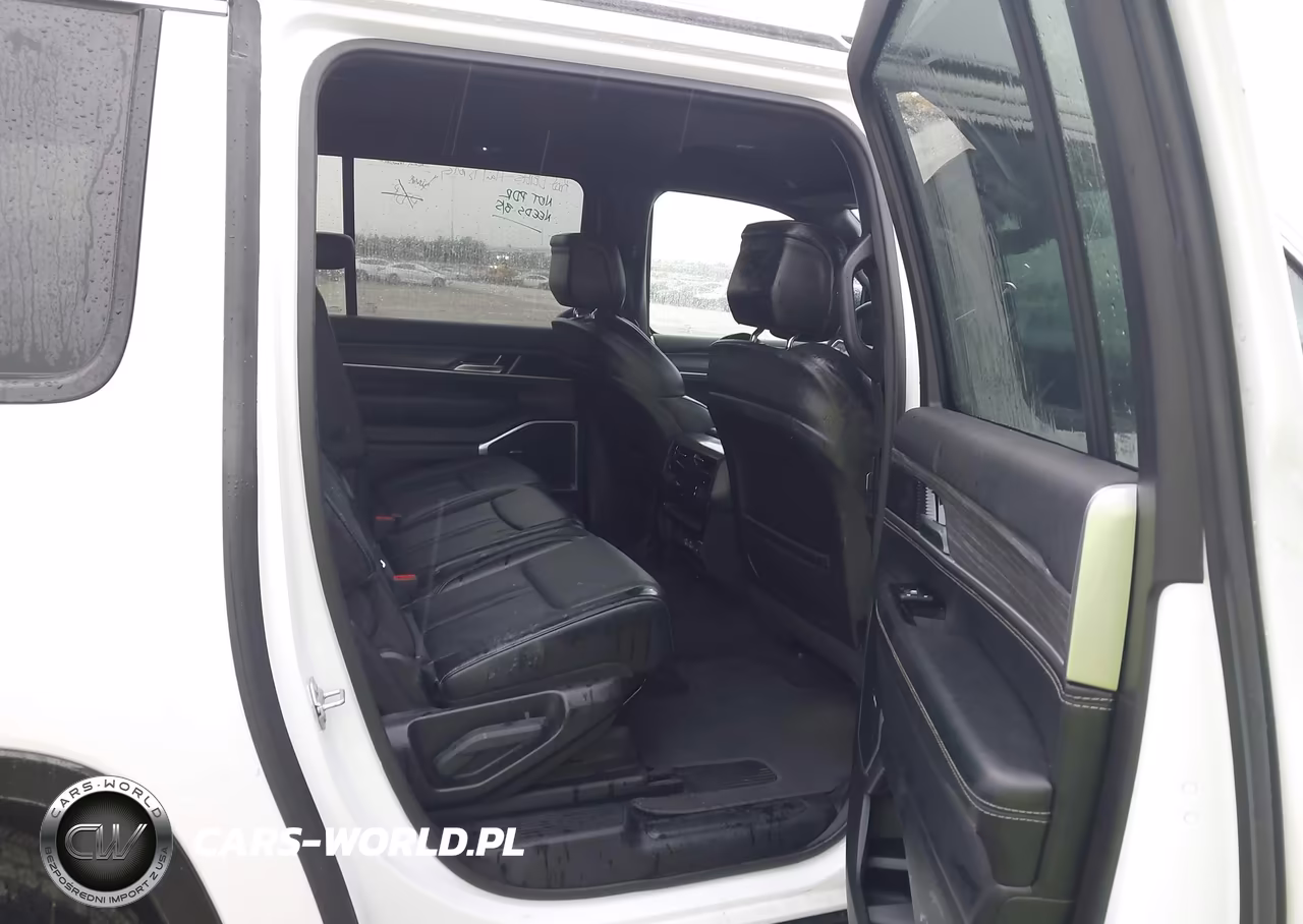 2024 Jeep Wagoneer L Series Ii VIN:1C4SJRBP4RS135567 - 8