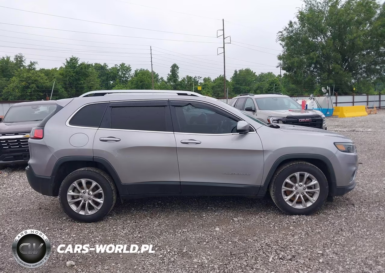 2019 Jeep Cherokee Latitude Fwd VIN:1C4PJLCB3KD232579 - 13