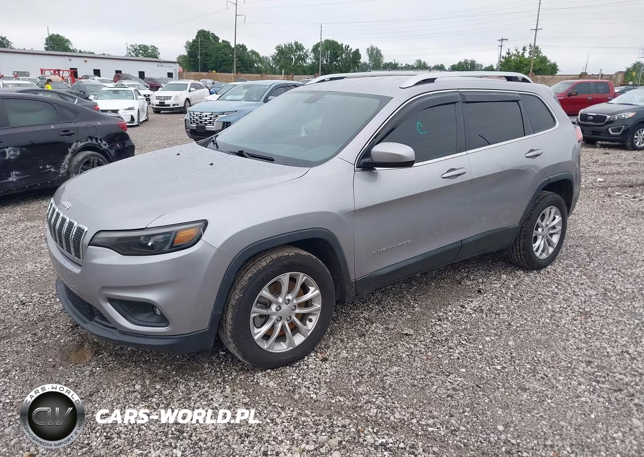 2019 Jeep Cherokee Latitude Fwd VIN:1C4PJLCB3KD232579 - 2
