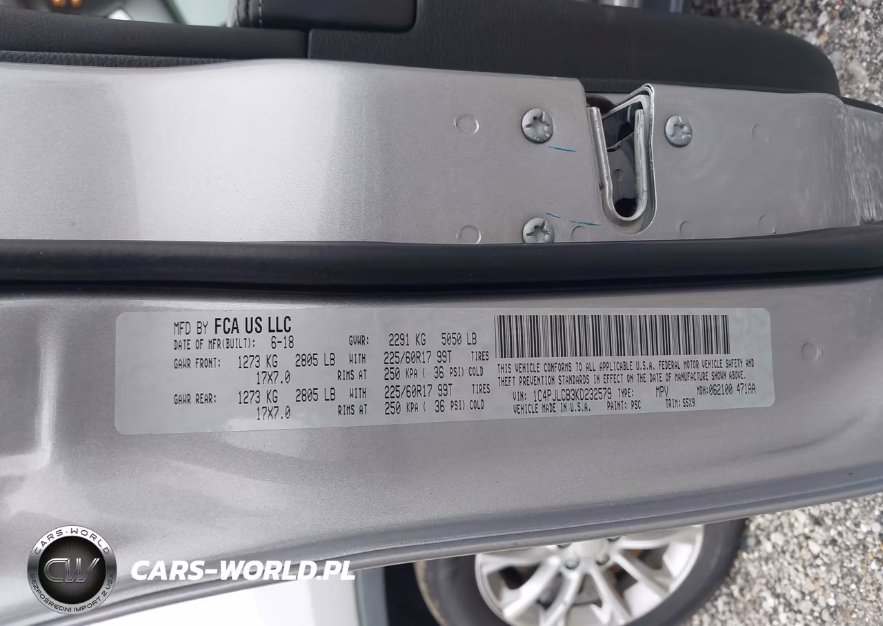 2019 Jeep Cherokee Latitude Fwd VIN:1C4PJLCB3KD232579 - 9