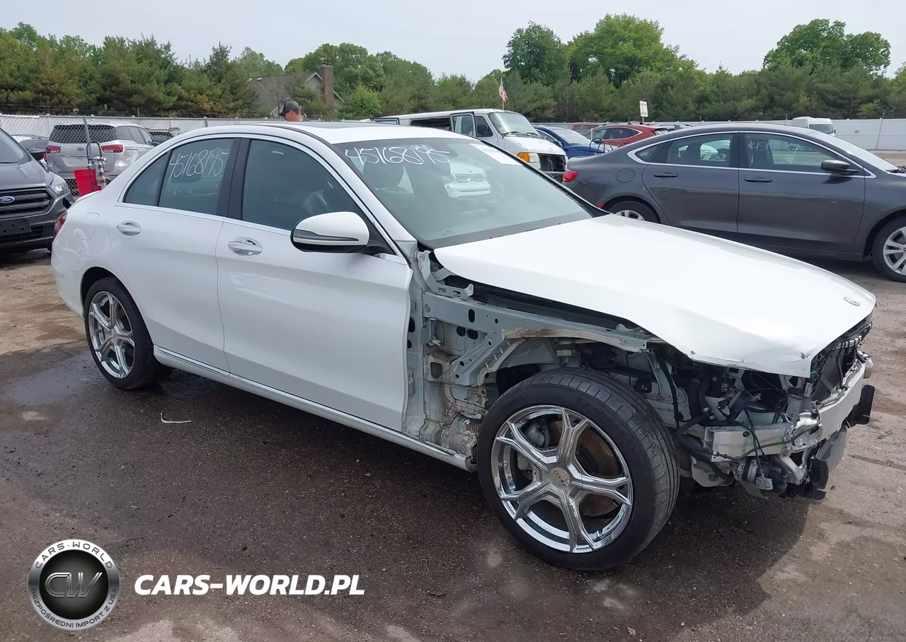2018 Mercedes-Benz C 300 4Matic – zdjęcie 1 z 17