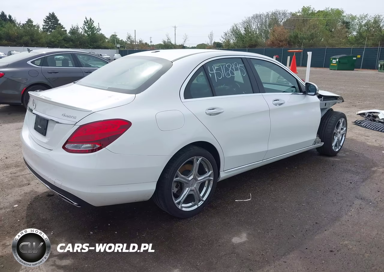 2018 Mercedes-Benz C 300 4Matic VIN:55SWF4KB5JU260216 - 4