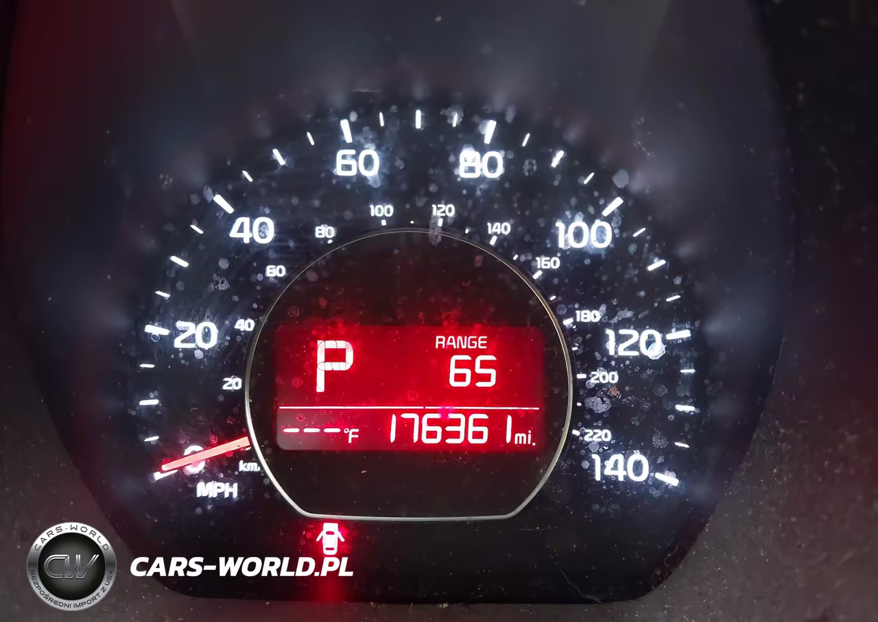 2015 Kia Soul + VIN:KNDJP3A55F7781688 - 16