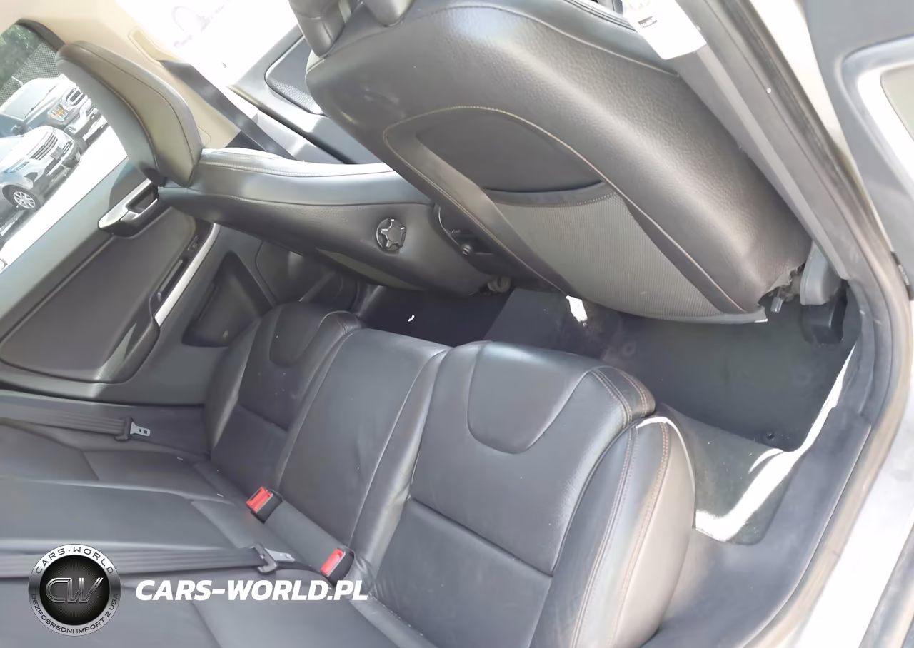 2011 Volvo Xc60 VIN:YV4902DZ7B2149084 - 8