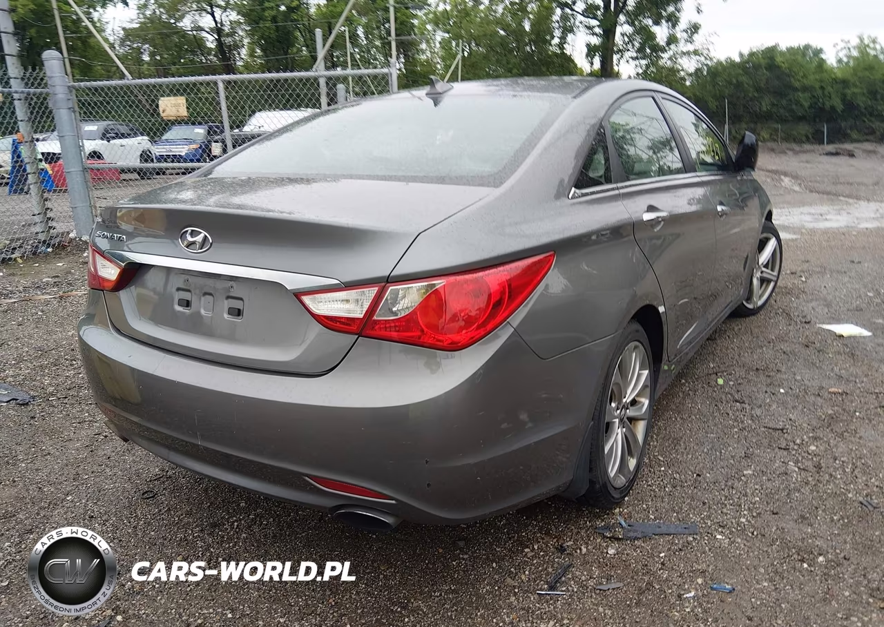 2013 Hyundai Sonata Se VIN:5NPEC4AC3DH614434 - 4