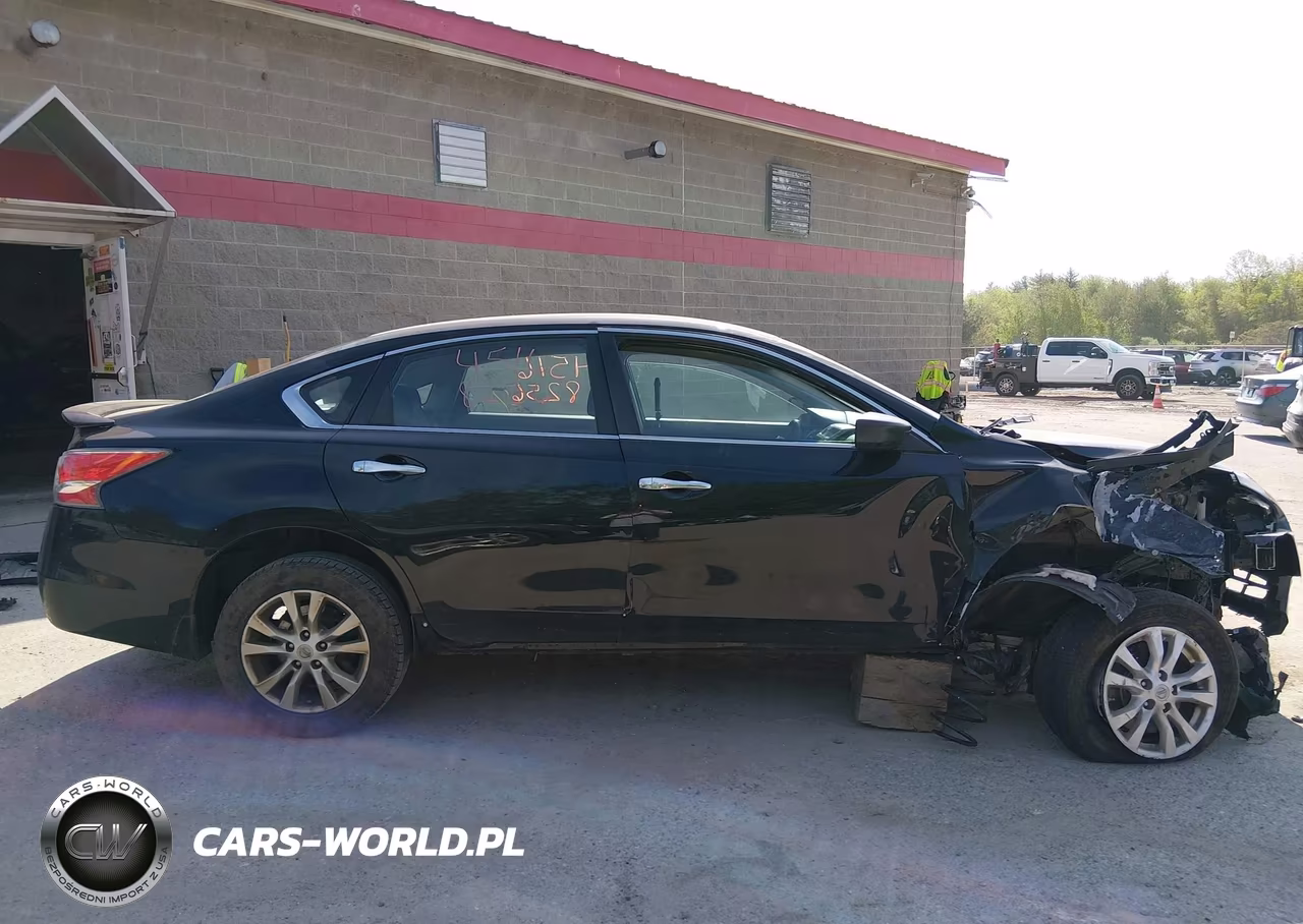 2015 Nissan Altima 2.5 S VIN:1N4AL3AP1FC153153 - 14