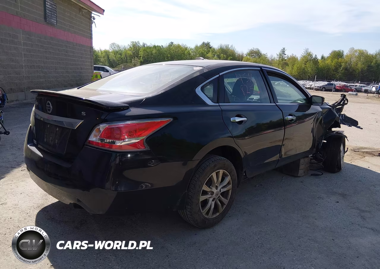 2015 Nissan Altima 2.5 S VIN:1N4AL3AP1FC153153 - 4