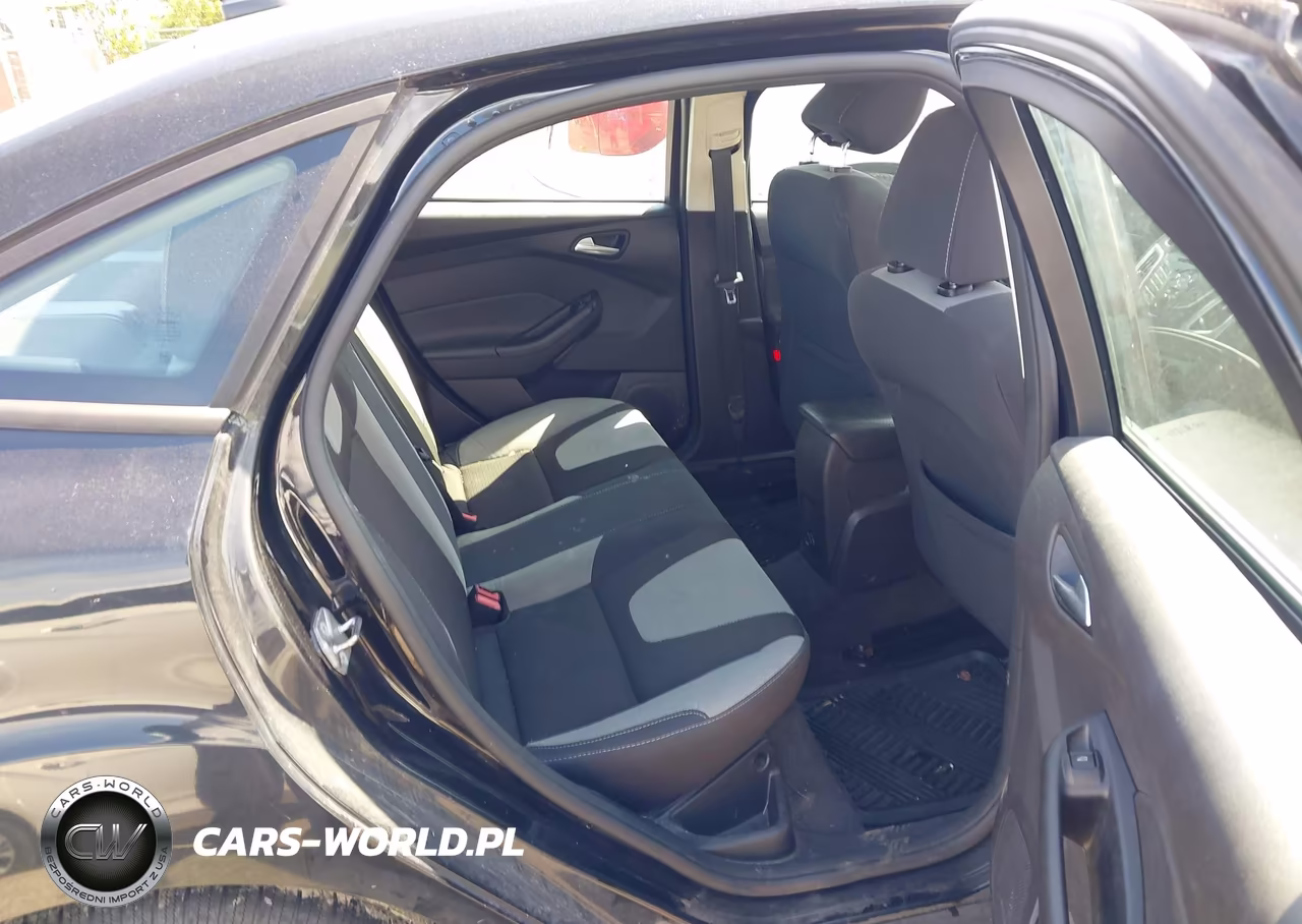 2014 Ford Focus Se VIN:1FADP3F27EL320810 - 8