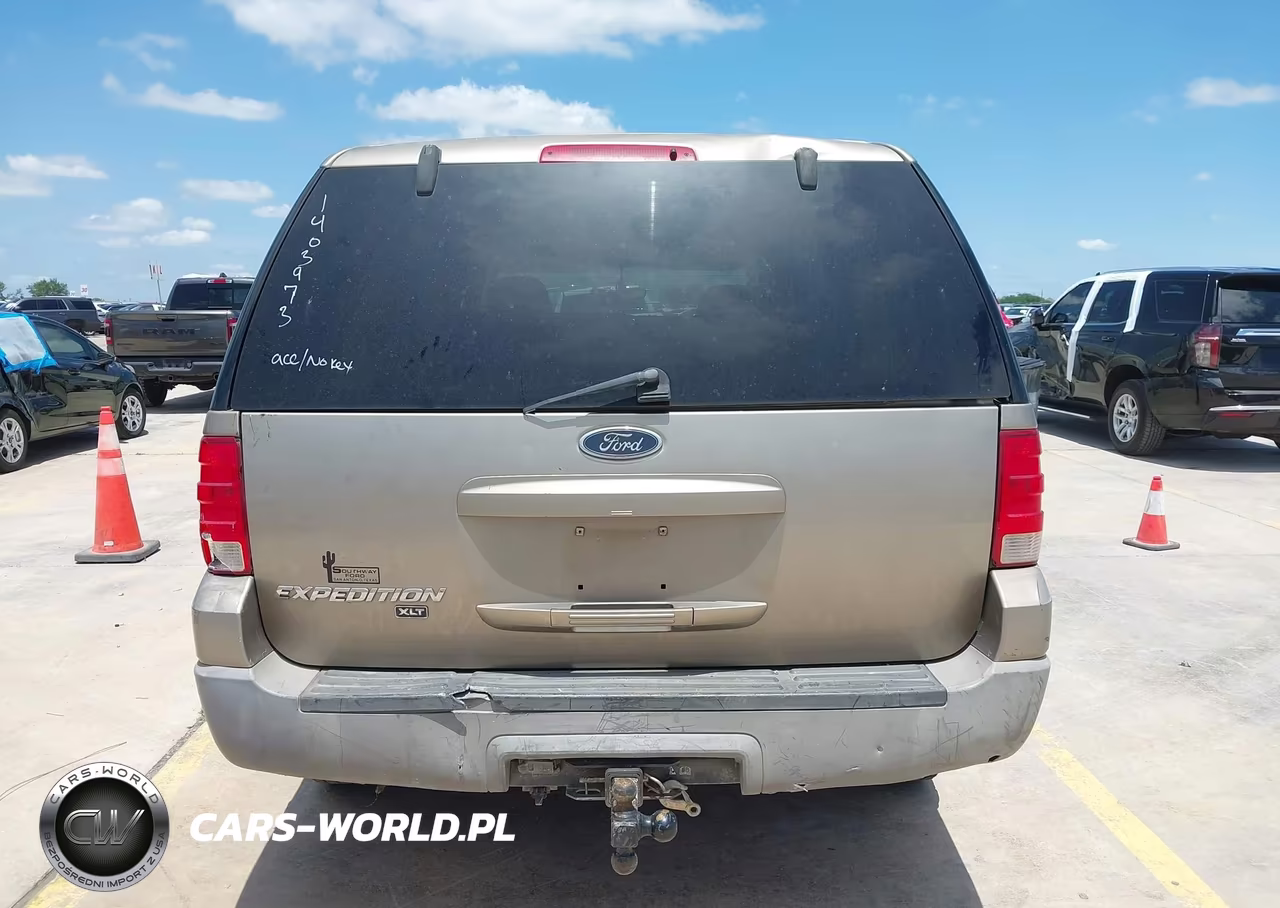 2003 Ford Expedition Xlt VIN:1FMRU15W53LB38937 - 16