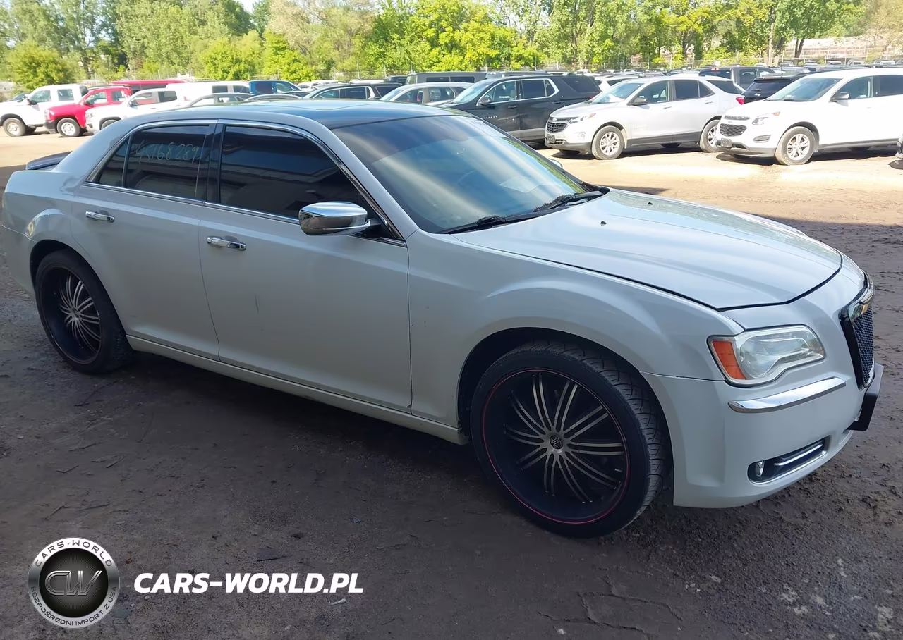 2011 Chrysler 300C – zdjęcie 1 z 11