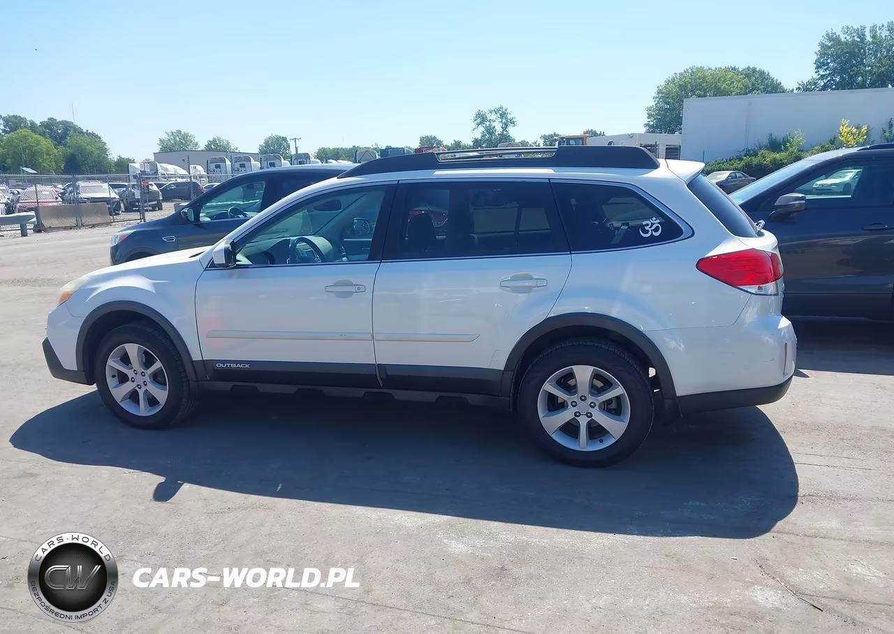 2014 Subaru Outback 2.5I Premium VIN:4S4BRBCC8E3288612 - 14