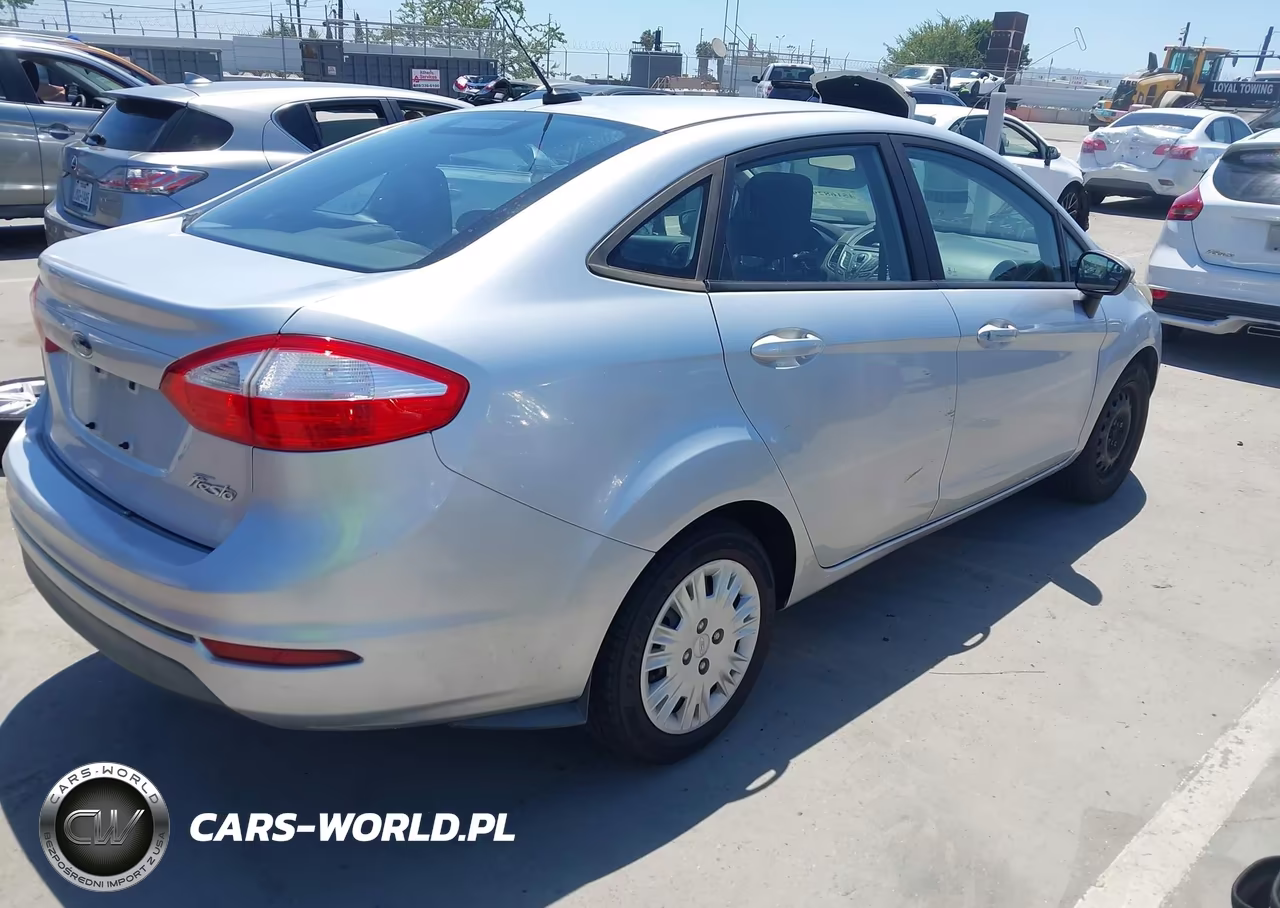 2015 Ford Fiesta S VIN:3FADP4AJ2FM158945 - 4